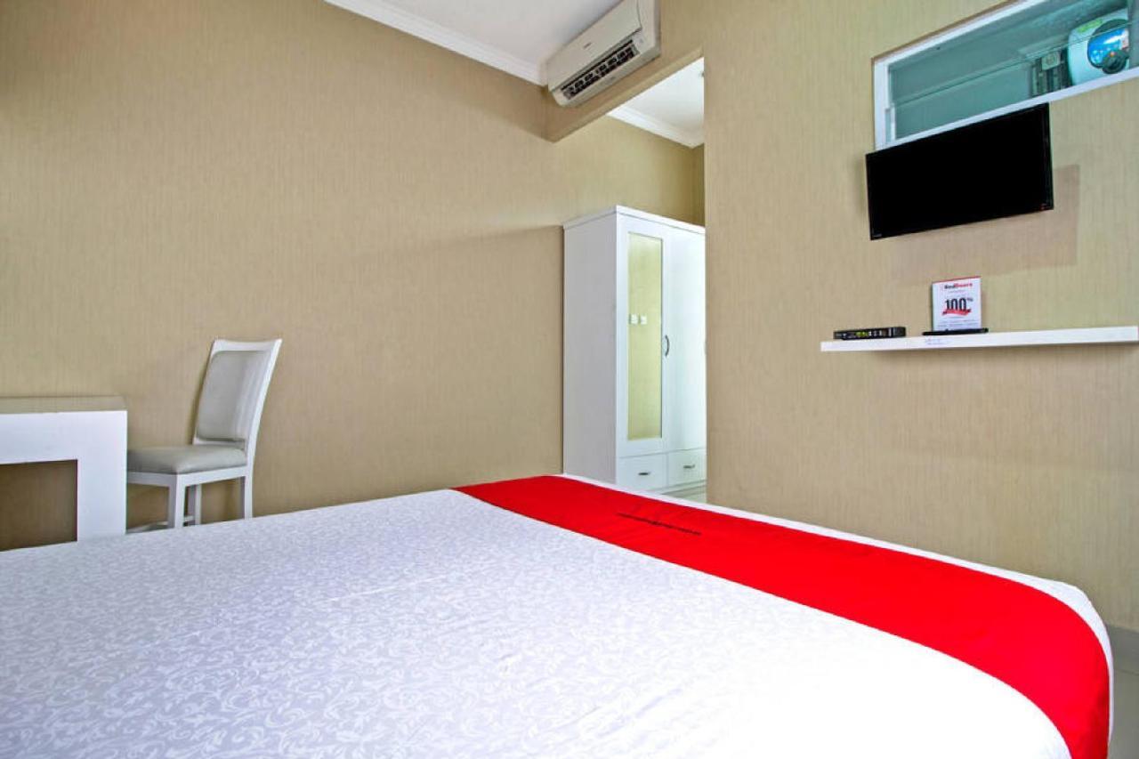 Reddoorz @ Pulomas Hotel Jakarta Exterior photo